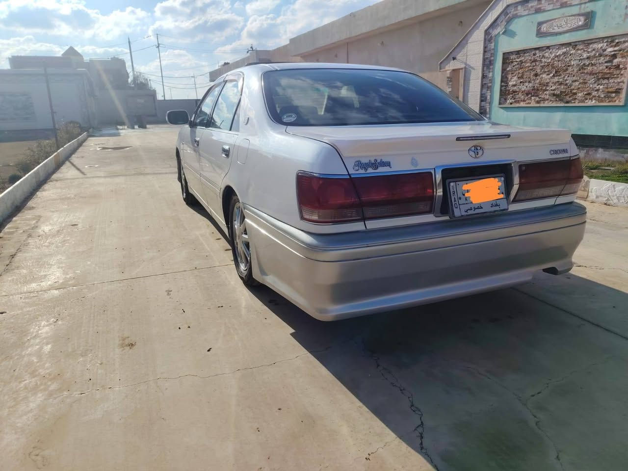 السلام عليكم 
للبيع تويوتا ملكه 
مدفوع كمرك وكامله باقي ع الرقم السياره رقم بغداد 
1شاصي 171 ديفور الكبير تحويره كير ومكينه وضفيره وتبريد بلجيس 
2.مواصفات السياره 2دكم برده خلفيه فتحه سقف شغاله
ستيرن كهربائي عينه دبل شاشه ليزري ويل نجمه توني شاده بلكارتون لحيه امامي زنون عالي ناصي
 السياره كفاله عامله من الكص والنقل والاصوليات والضربه القويه تحويره نجف فوك وجوه دشبول عارف 
السياره جديده وماعايزه برغي كامله من كل لنواحي خير من الله 
لباقي التفاصيل اتصل مكاني كربلاء
‏‪***********‬
***********
اتصل وبلخدمه
