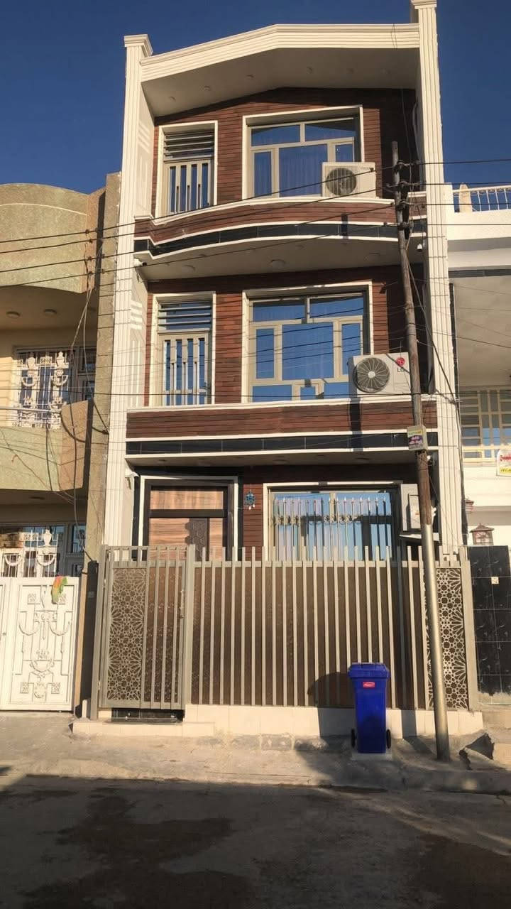 فقط وات ساب
