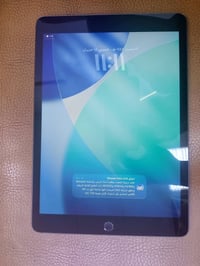 أيباد للبيع 9 ذاكره 64 جهاز نضيف يخبل رقمي للتواصل واتساب 07717724705