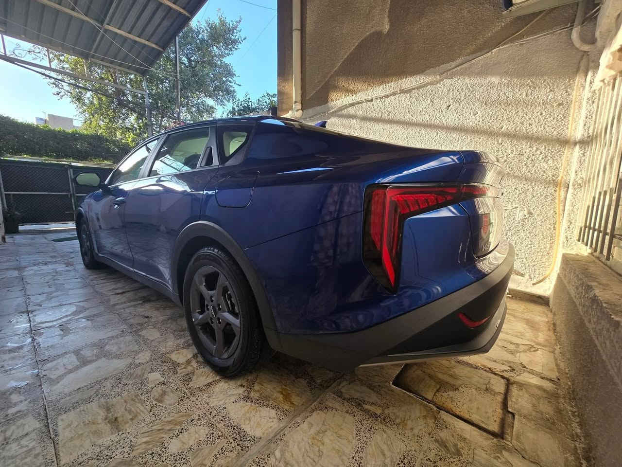 ⁦2025⁩ كي فور وارد أمريكي
السلام عليكم ورحمة الله وبركاته.
كي فور K4 2025 للبيع فقط.
وارد أمريكي 
حادث مرفق بالصور
 بدون ايرباك وبدون تبديل اي قطعه 
ماشية 19 الف ميل .
رقم بغداد وباسمي 

المواصفات : 
بصمة / هندبريك دكمة / لايت LED 
/ مكينة 2000 دوش / شاشة كبيرة متصلة ديجتال 
/ اوتو هولد / LED امامي وخلفي / قيادة ذاتية /
 كامرة دوارة / رادار تعديل مسار / اوتو بريك / رادار جانبي / مود درايف / تحكم ستيرن / كروس سرعة
 /مانع انزلاق / كار بلي
دوشمة عامة 
السعر 183 $
مكاني الشعلة
للإستفسار  :***********
