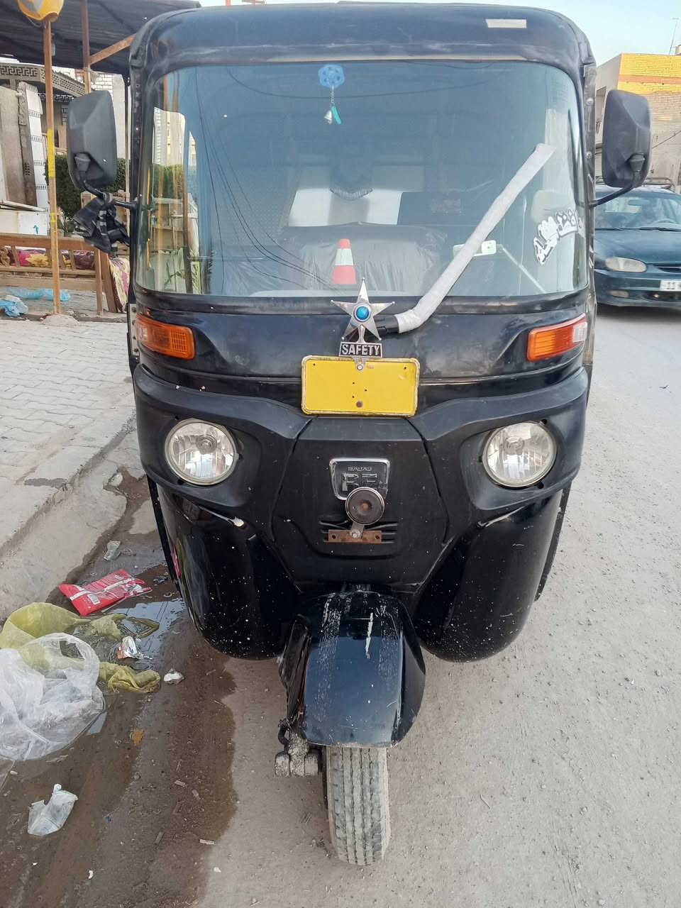 سلام عليكم تكتك موديل 22 رقم بغداد البيع 8500ابيه مجال مكان ابغداد محموديه شراي يخابرني ***********
