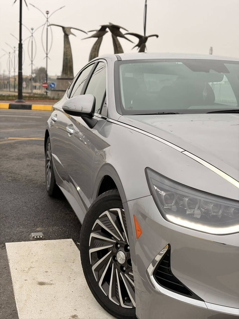 سوناتا ٢٠٢٣ هايبرد ماشي ٣٠ ميل قابل للزياده مرقم نينوى باسمي تحويل ثاني يوم صبغ قبغ صندوق وبيعا ٢ قطعه كلير ***********
