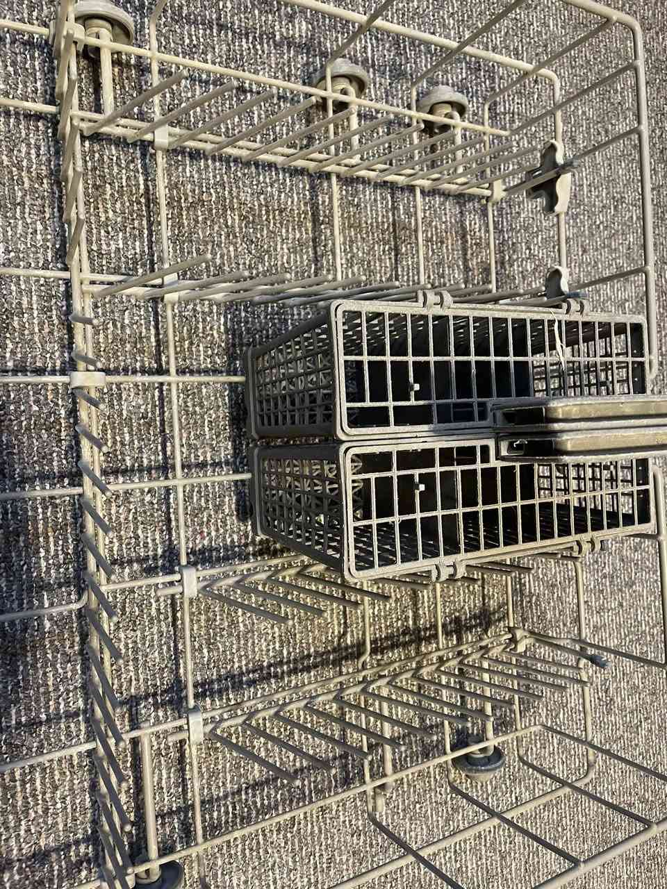 سله غساله صحون سامسونك
قطعه وحده مع سله الخواشيك


**إذا كنت صاحب هذا الإعلان وتريد حذفه لأي سبب، رجاءا أرسل رسالة إلى الدعم الفني**