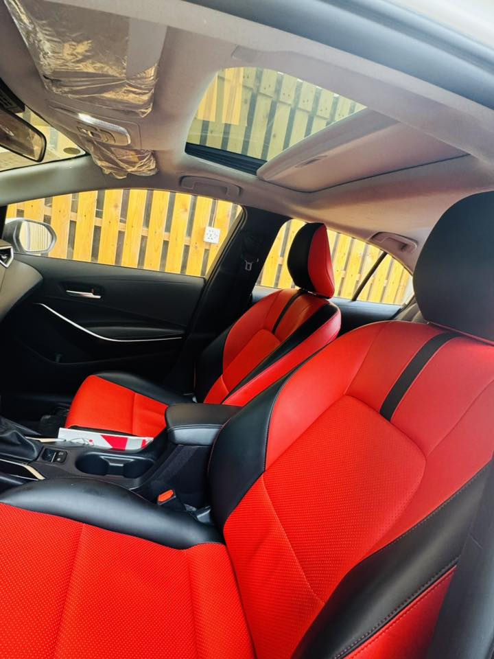 السلام عليكم  كورلا هايبرد موديل25 ماشيه 13 الف ماخذه زيرو ع ايدي كفاله عامه كرسي كهرباء داخل احمر مواصفات معروفه  الاتصال 
  ‭0774 455 0043‬ مكاني بغداد الغزاليه
