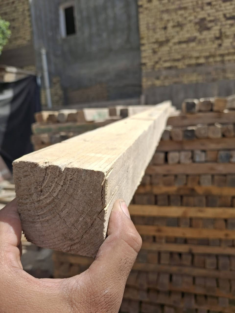 سير للبيع ٣×٣و٢×٤جميع القياسات كلش نضيف بي شغله واحده العنوان حله مركز مدينه الاتصال ***********
