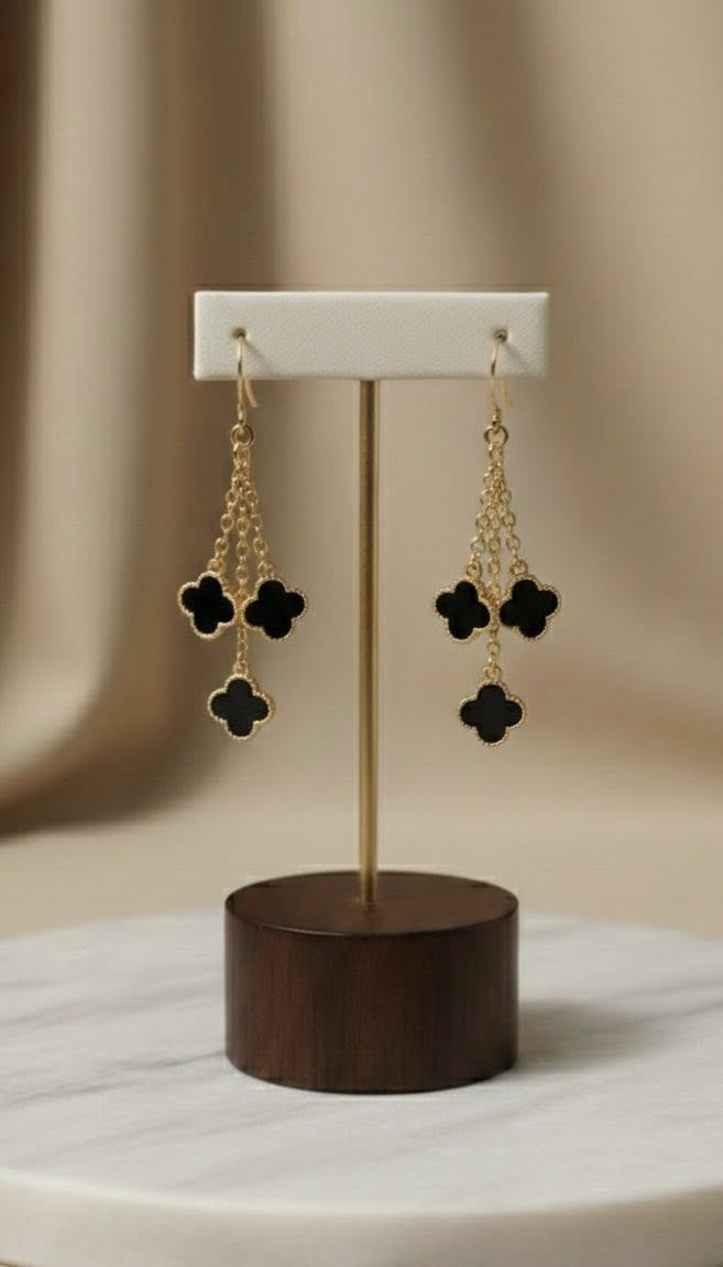 #منتظر_للذهب_البرازيلي
مجموعة من التراجي المختلفة والمميزة❤️⭐️ 

تراجي مطلية طلاء اصلي بجودة عالية شرط الضمان ⭐️✨

متوفر داخل محل منتظر للذهب البرازيلي

العنوان: الاسكندرية_سوق الاسكندرية🛑🛑

السعر:3000 الف

#ذهب #ذهب_برازيلي_طلاء_ثابت


**إذا كنت صاحب هذا الإعلان وتريد حذفه لأي سبب، رجاءا أرسل رسالة إلى الدعم الفني**