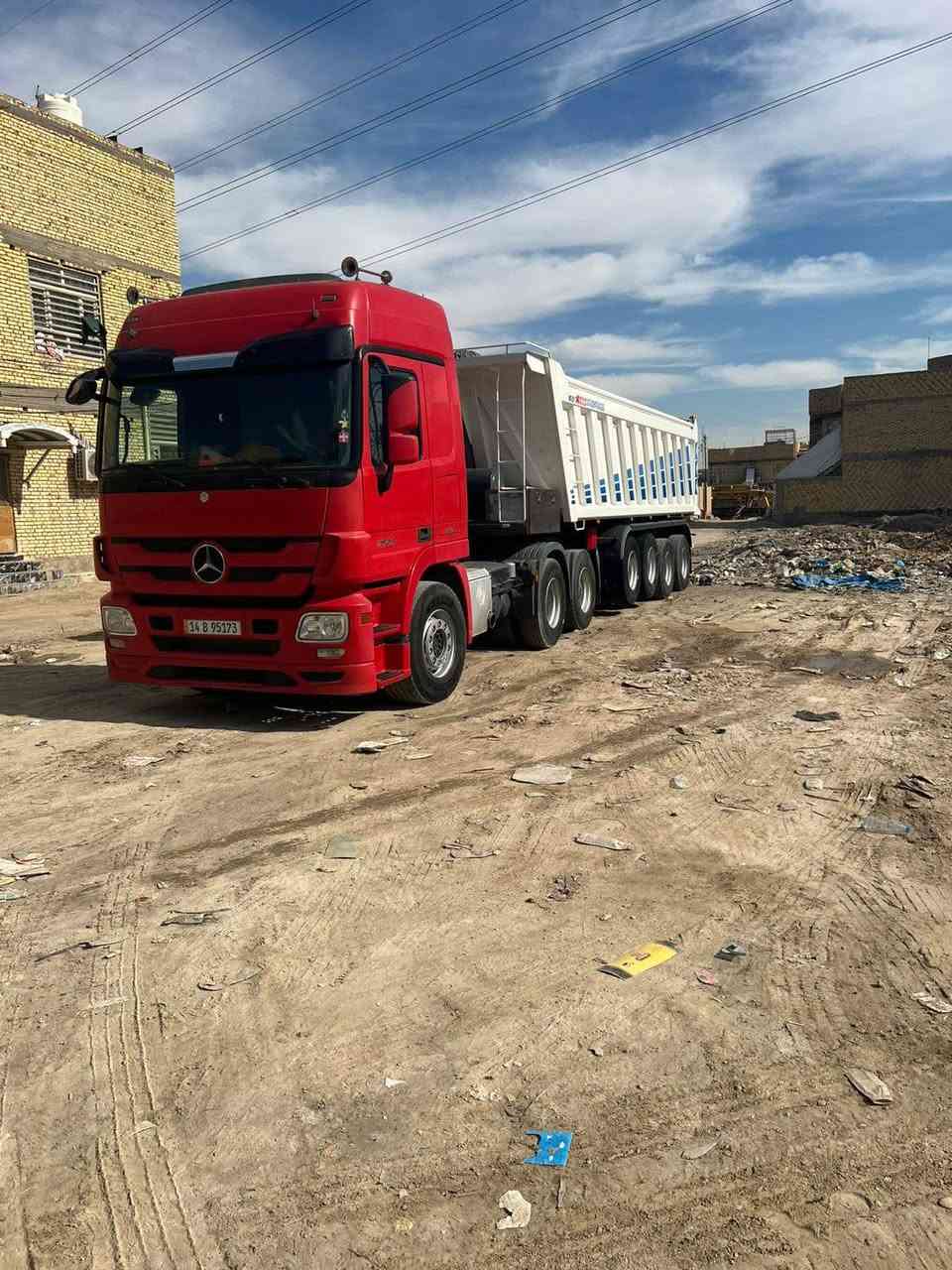 السلام عليكم سياره اكتروز للبيع 2014اصل معلايه 17سكس مجموعه جوبلس مكفوله كفاله عامه رتايدر 5طكات السياره خير من الله وياله فافون المكان ناصريه للإستفسار الاتصال ***********
