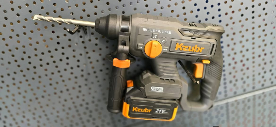 #تتوفر جميع انوع الدريلات من ماركة كزوبر الاصليه قوة ومتانه
العنوان ⬅️ الرمادي مجاور مجسر الزيوت بتجاه المحكمه قريب عل محل القيسي للجوادر


**إذا كنت صاحب هذا الإعلان وتريد حذفه لأي سبب، رجاءا أرسل رسالة إلى الدعم الفني**