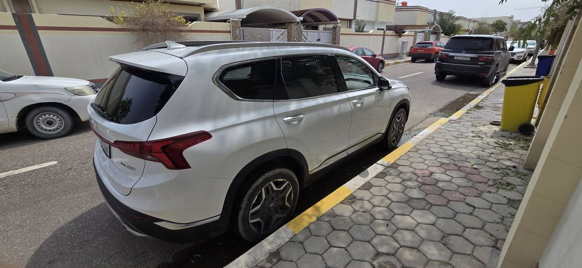 سنتافي 2023 لمتدد وارد امريكي

ماشيه 47 الف كيلو متر 

السيارة فول فول مواصفات 

سعرها جدا مناسب 

السيارة موجوده بالبصرة 

للتواصل 
***********
