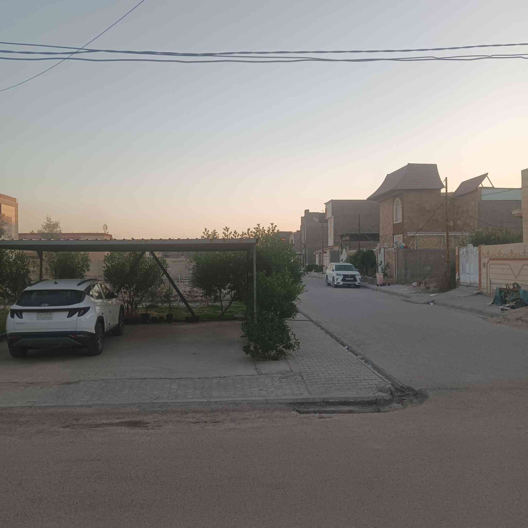 دار لبيع منطقه سياسين 200متر. يم مدسه احرار العراق سعر وباقي تفاصيل. تصل علارقم ‏‪***********‬‏
