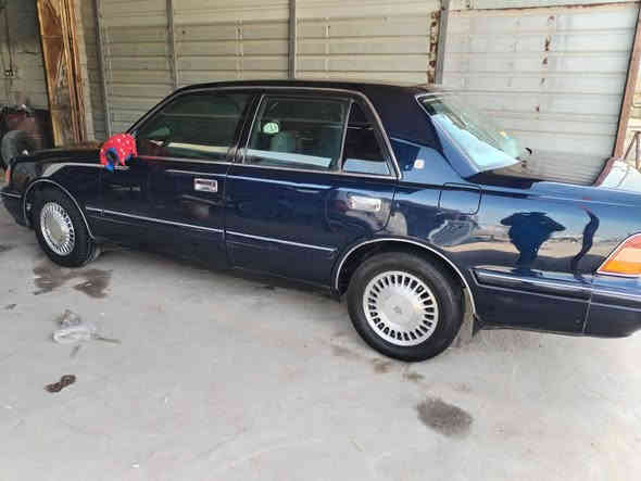 سلام عليكم  راس الثور تكم مديل ١٩٩٧ كفاله عامه لا صبغ ولا تبديل  سيارة 5 دكم فول للخير دشبول ايسر بلاد يدة لكير ايسر سيارة حلوة بمعنه لكلمه يشهد الله ربع دينار ماذب عليهة حداديه تخم تاير  كهربائيات لايت زنون عالي ناصي  محرك كير كفاله شرط كارتون  تجي تشوف لسيارة شوف لعين ماغشك وخليك تكطع درب وتطلع لسيارة مو مثل مابصورة ولا مثل لكلام ابيعلك ع فحص تاخذ تفحص يلا تشتري سيارة كامله مكمله من كلشي فانات شايهنه شادلهة ع كيج لحماوة تشتغل رقم بصرة بسمي لسيارة تحويل يمته مايعجبك  رقم نكليزي  لسيارة سعرهة١١٥  وبيهة مجال حك لجيه فقط.  مكاني بصرة شط العرب ***********  وكلشي اكو بسوك ماعجبك المنشور وشفت لسعر غالي دعيلنه بل توفيق
