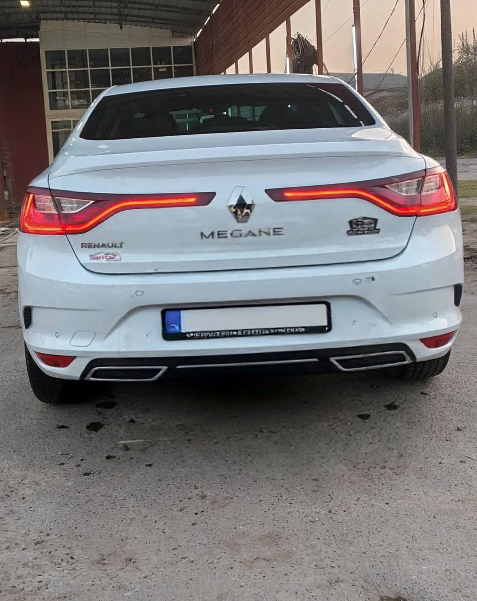 رينو ميكان  للبيع كامل مواصفات عدا الفتحة 2023 ماشيه 66 الف رقم أربيل. مكاني بغداد. ***********
