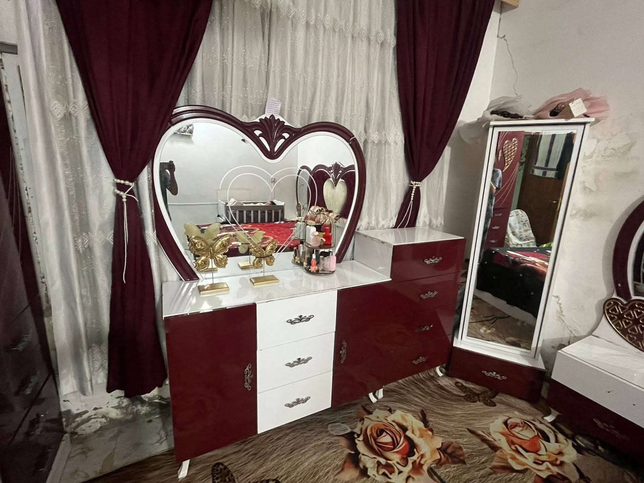 السلام عليكم غرفه تركيه السعر 300 المكان بعقوبه خان اللؤلؤة جسر شريف شراي يتصل ع رقم ***********
