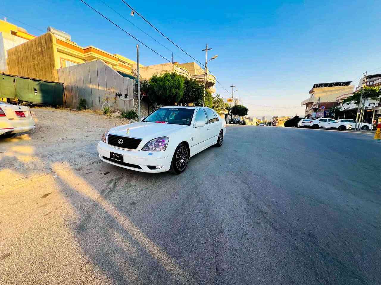 بۆ فرۆشتن 
سوکان بیلاد لای خۆمانە واتا مەحەور نیە  بەس  موسە 
بڕاوە بەشەرت کەڤەر گۆڕاو ڕەقەم شانسی بەشەرت

لێگزز  
 2005 LS 430 V8 
مەکینە گێڕو کارەبای بەشەرت 
پێشو دوای دەعمی نیە 
قەپەتا مواسەفات 
فول فول مواسەفاتە 
ڕەنگی سپی سەدەف و  ناوزەرد 
کوشن جڵدوکارەبا 12 حەرەکە و 3 مۆد غەزنوو تەبریدە 
سوکان کارەباو غەزن 
ناو بەرگە درگاو سەقەفی سفرە لۆک بۆنی شەریکەی لێیە 
دەبڵ شاشە  
تەبرید سارد 🥶 گەرم لەسلۆری 
کارەبای دەعامی بۆدەعامی بەشەرت  
پێشو دوای حاسەیە ڕادارە  تەعدیل سورعەیە 
کامل سێرفزی شلەمەنی بۆکراوە 
ڕۆنو هایدڵۆریکی مارەکەی مۆتۆڵی تێکراوە بانسی پێشو دوای گۆڕاوە 
تاقمێ تایە ویلی AMG دوو سایزی 18 لەسەرە تایەی تازە  
شوێن سلەیمانی 
*********** 

52 گەڵاو مەعامەلە 
ئەدمین گیان ❤
