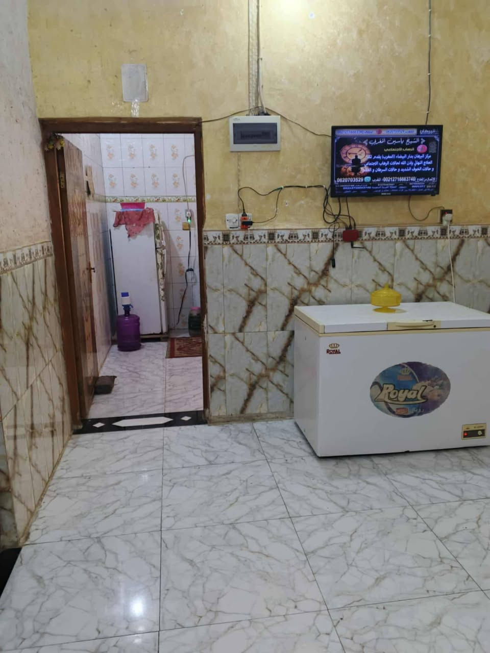 السلام عليكم 
بيت للبيع طابو صرف المساحه ١٥٠ متر بناء ٢١٥ العنوان بالعلكايه خلف مدرسة البتول خدمات كامله البيت طابقين تفاصيل البيت غرفه وصاله وستقبال ومطبخ وصحيات الطابق الثاني غرفتين وصاله الاستفسار // ٠٧٧٠٣٦٨١١٧ // ***********
