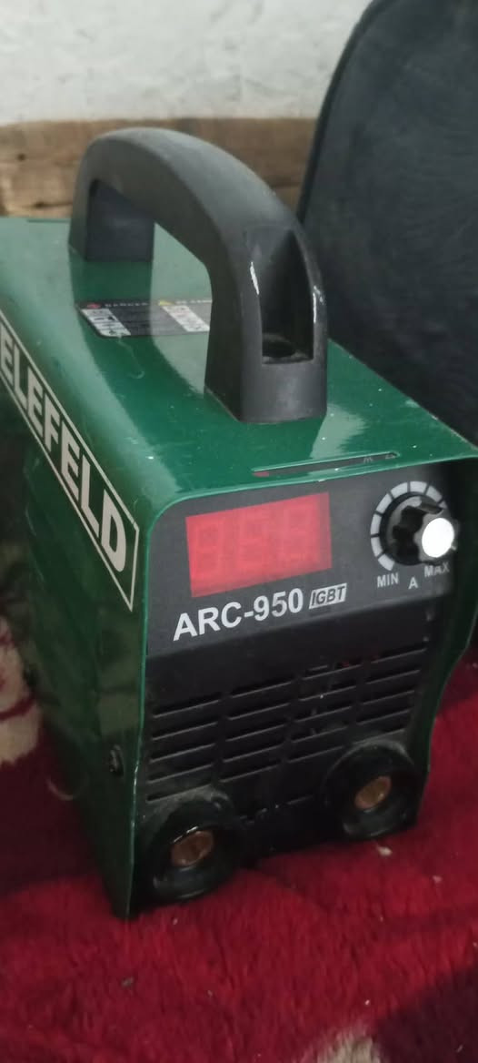 ***********
***********
150,000 دينار
