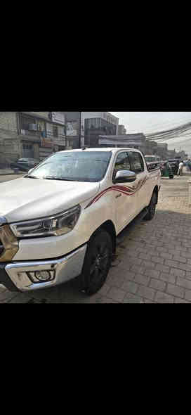 سلام عليكم
هايلوكس فور ويل موديل 2021 

ماشيه 52 

كفاله عامه ماعده بل طرف باب سايق شبر تقريبن بارد بل طرف مال باب 

سياره حلوه وجديده ما ناقصه شي 

مكان سياره بغداد 

سعر300وبيه مجال لشراي تحياتي❤️ 

رقم تلفون ***********  بي واتساب 

ما متواجد بل فيس
