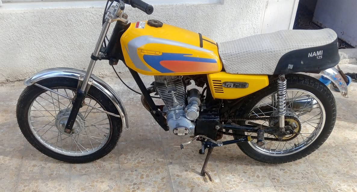 السلام عليكم دراجة إيرانية للبيع دراجه حلوة ونضيفة بية مكينة ام تي ار شلعة حلوة الشراي يراسلني خاص أو يتصل
***********
