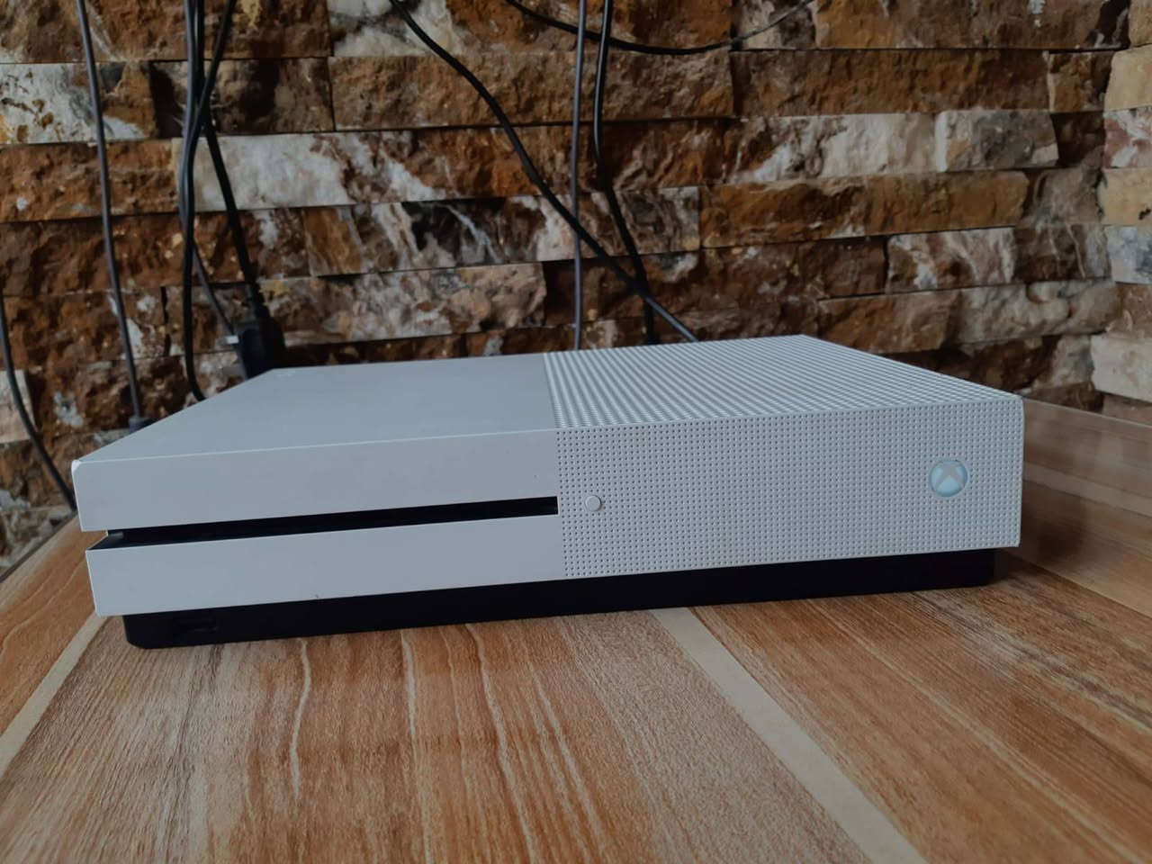 ون اس كامل ملحقات
حجم الهارد 500 لا مفتوح ولا مصلح جوستك احترافيه
الالعاب 
شادو  تومب رايد
كراند 5
فيفا 25
بيس 26
فول كايز 
موجود توصيل لجميع المحافظات
السعر 250
مراوس بلي فور سلم مهكر


**إذا كنت صاحب هذا الإعلان وتريد حذفه لأي سبب، رجاءا أرسل رسالة إلى الدعم الفني**