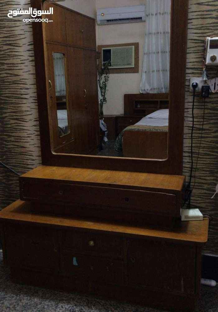 غرفة نوم صاج مستعملة السعر 650 الف العنوان البصرة الحكيمية للاستفسار مسج عالوتساب *********** البصرة, العراق
