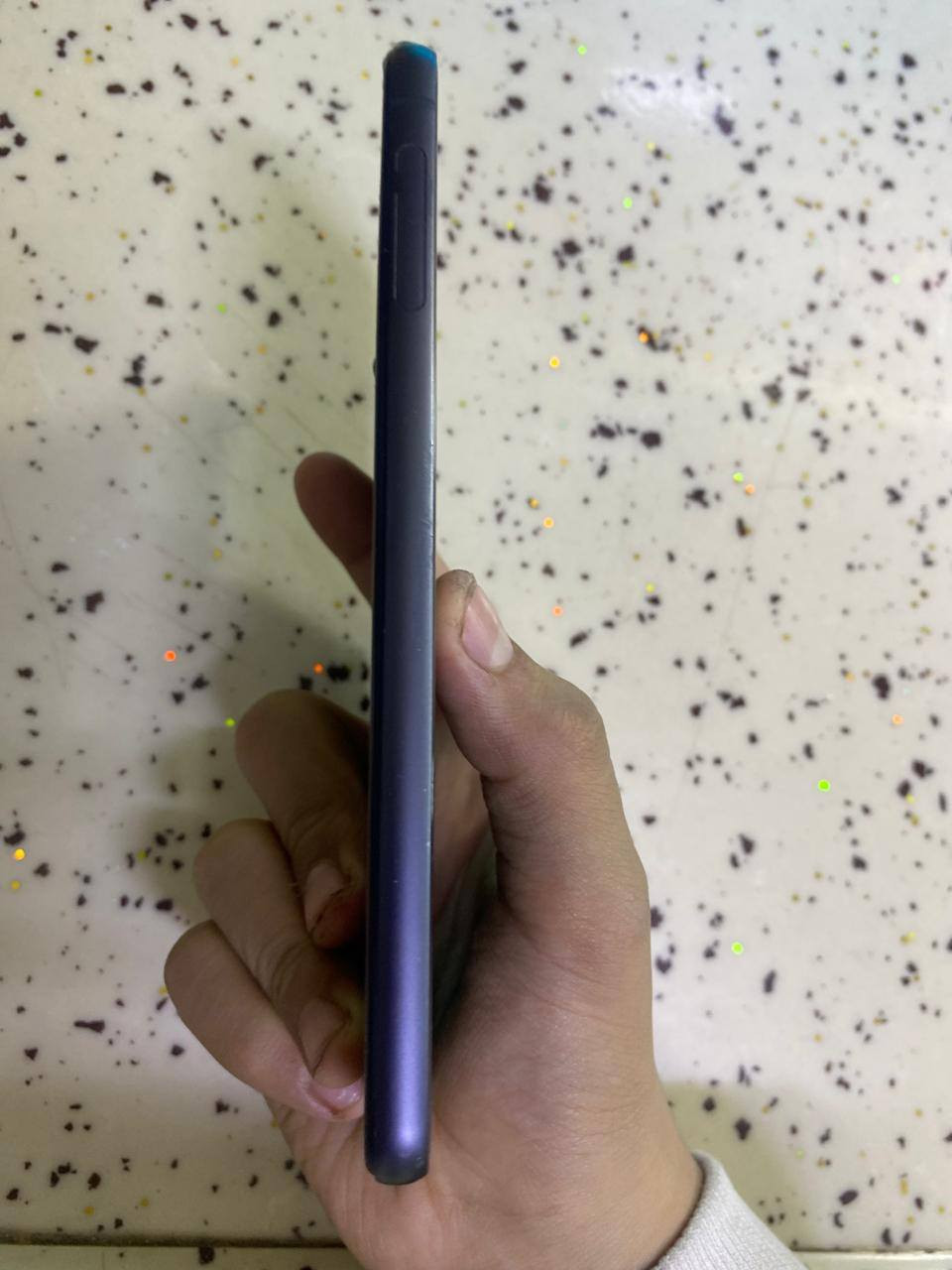 سلام عليكم سامسونج s21fe بلادي مامفتوح سعره250وبي مجال الرقم***********امريكي المكان بغداد الجديده ذاكرته 128
