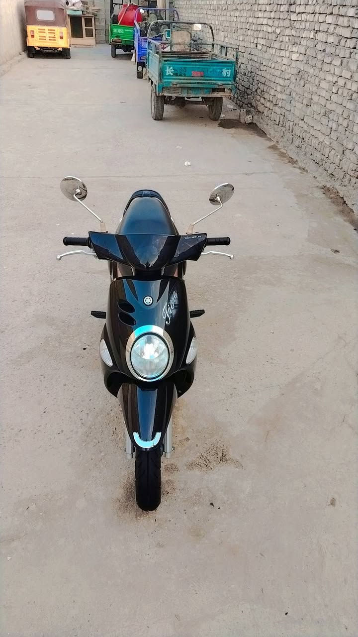 سلام عليكم دراجه فله لل بيع موديل 2018 ياباني الاستفسار الرقم ***********
