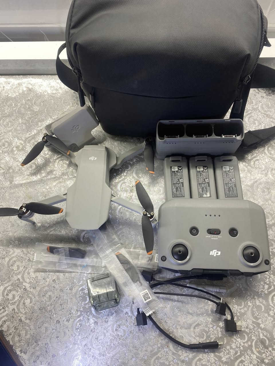 درون dji mini2 combo 4K
نظيفة ومرتبة جدًا. لا شقوق ولا صدمات.
590 الف
ماعندي توصیل بس داخل اربیل اکو


**إذا كنت صاحب هذا الإعلان وتريد حذفه لأي سبب، رجاءا أرسل رسالة إلى الدعم الفني**