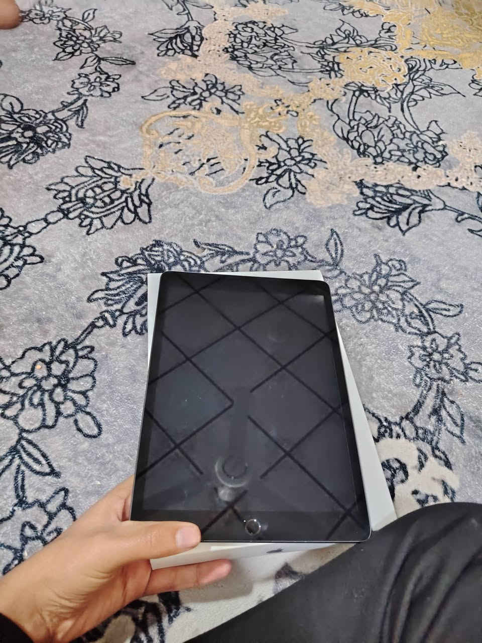 ايباد ٩ للبيع جيل ٩ ذاكره ٦٤ جهاز مامفتوح كلى عل بلاد شرط فقط شويه خدوش بل شاشه  كارتون وكله مال شحن  بلاد.موجود سعر ٢٥٠الف مكان كركوك فيلق للتواصل ***********
