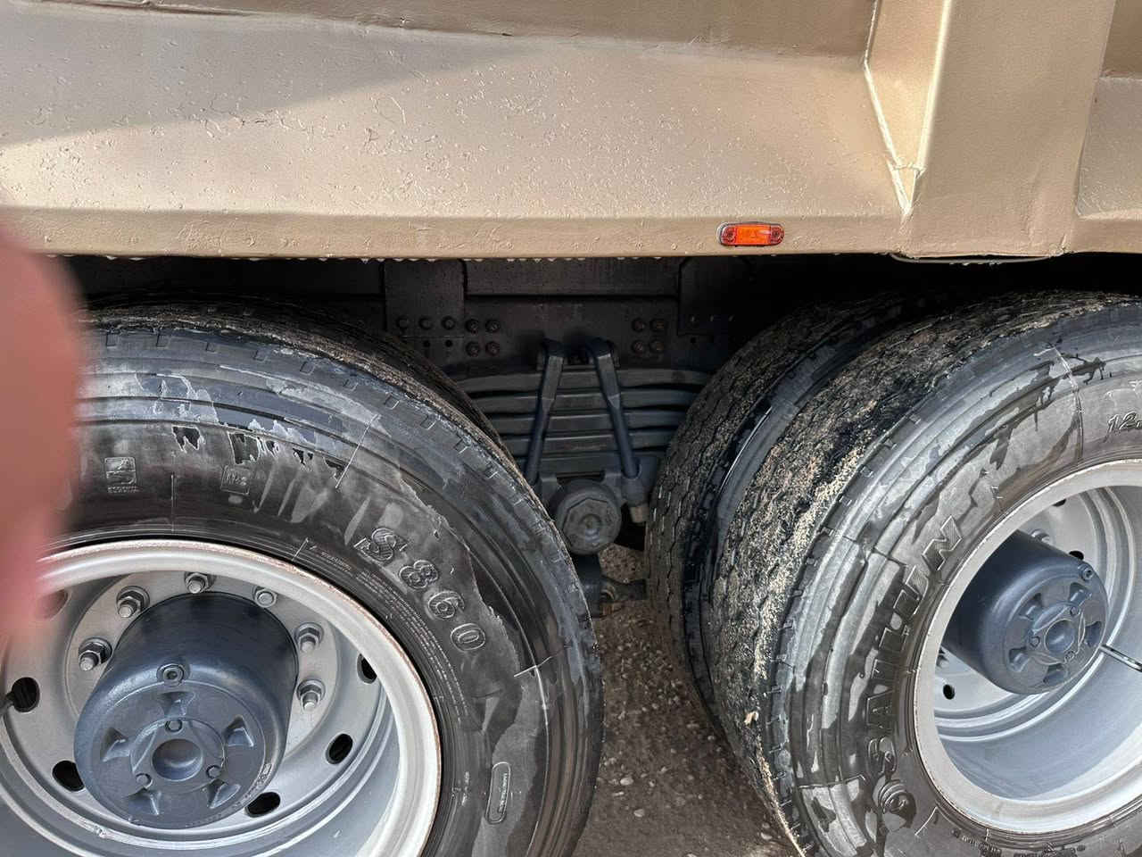 اللهم صلي على محمد وآل محمد 

للبيع سكانيه عقرب قلاب بلادي 
موديل 2018 رقم بصره بموديلها 
مكينه V8 حجم 500 انجكتر مكينه عادي مو وحش كير حجم الف 
سياره جهازه و نظيفه 
العنوان النجف 
السعر 560$
لستفسار الاتصال ***********
