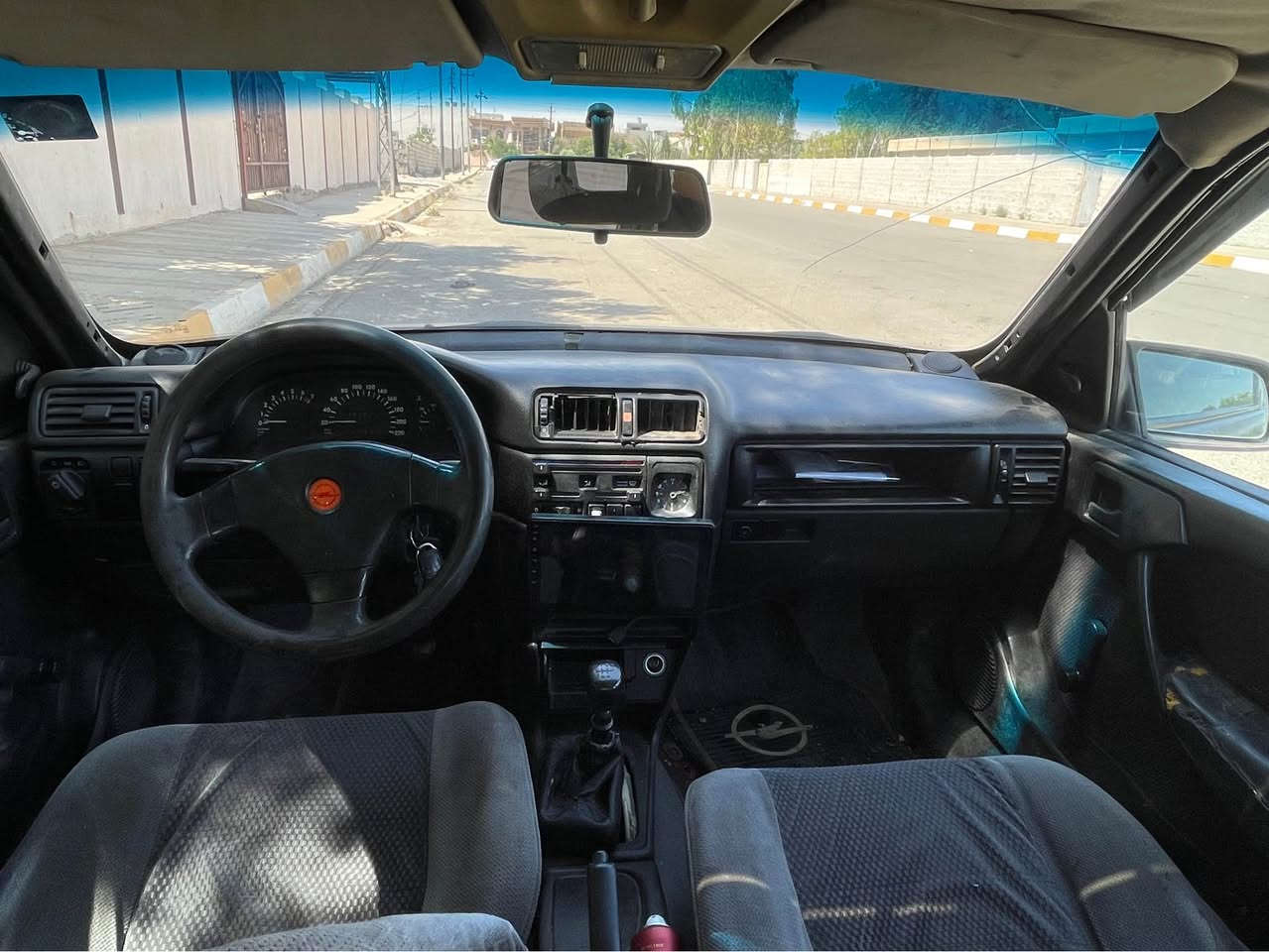 سعر 27 بي مجال 
محرك ٢٠ شرط لا صرف ولا بخار 
كير عادي 
صدر امامي خلفي جديد 
تايرات جديد 
كهربيات كامل شغال 
سنويه رقم هزة كلو جديد دفتر بانزين بيه
بدون ظرر 
فقط هلات مصلح 
خياست ما بيه 
سيارة نظيف وجاهز 
مكاني كركوك خابر صاحب مكلف بل نشر 
*********** كركوك, العراق
