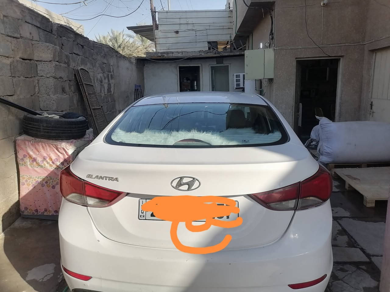 النترا خليجي موديل ١٥ ماشيه ٧٦ حقيقي بيه طخات باب السايق والخلفي بدلتهن والبنيد معقوج مبدله رقم شمالي محرك ١٦٠٠ استعمال شخصي السعر ١٠٥ الاتصال على الرقم ***********
