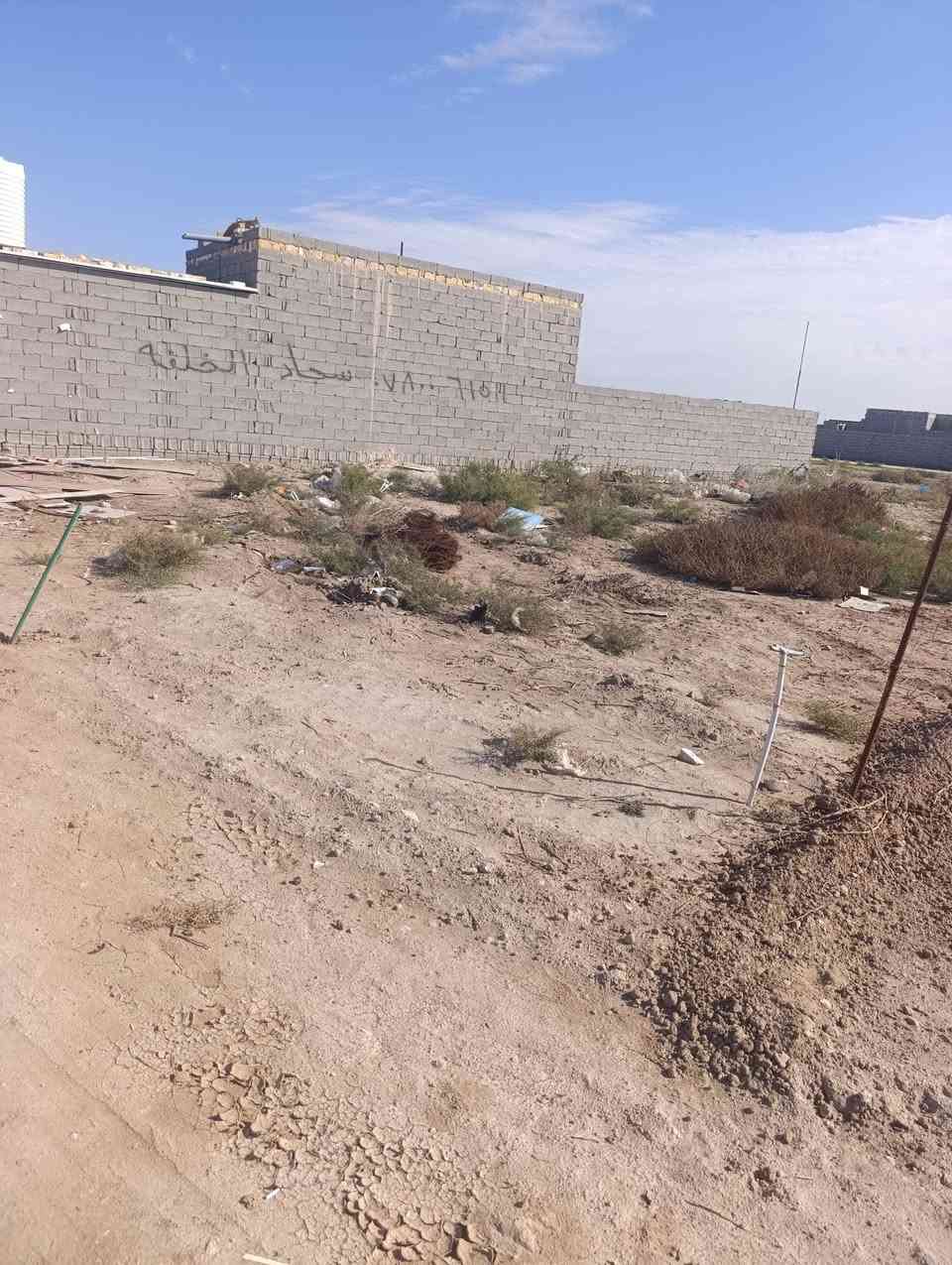 السلام عليكم قطعه المساحه 500م  السعر 28 قطعه المساحه 600م السعر 32 ***********
