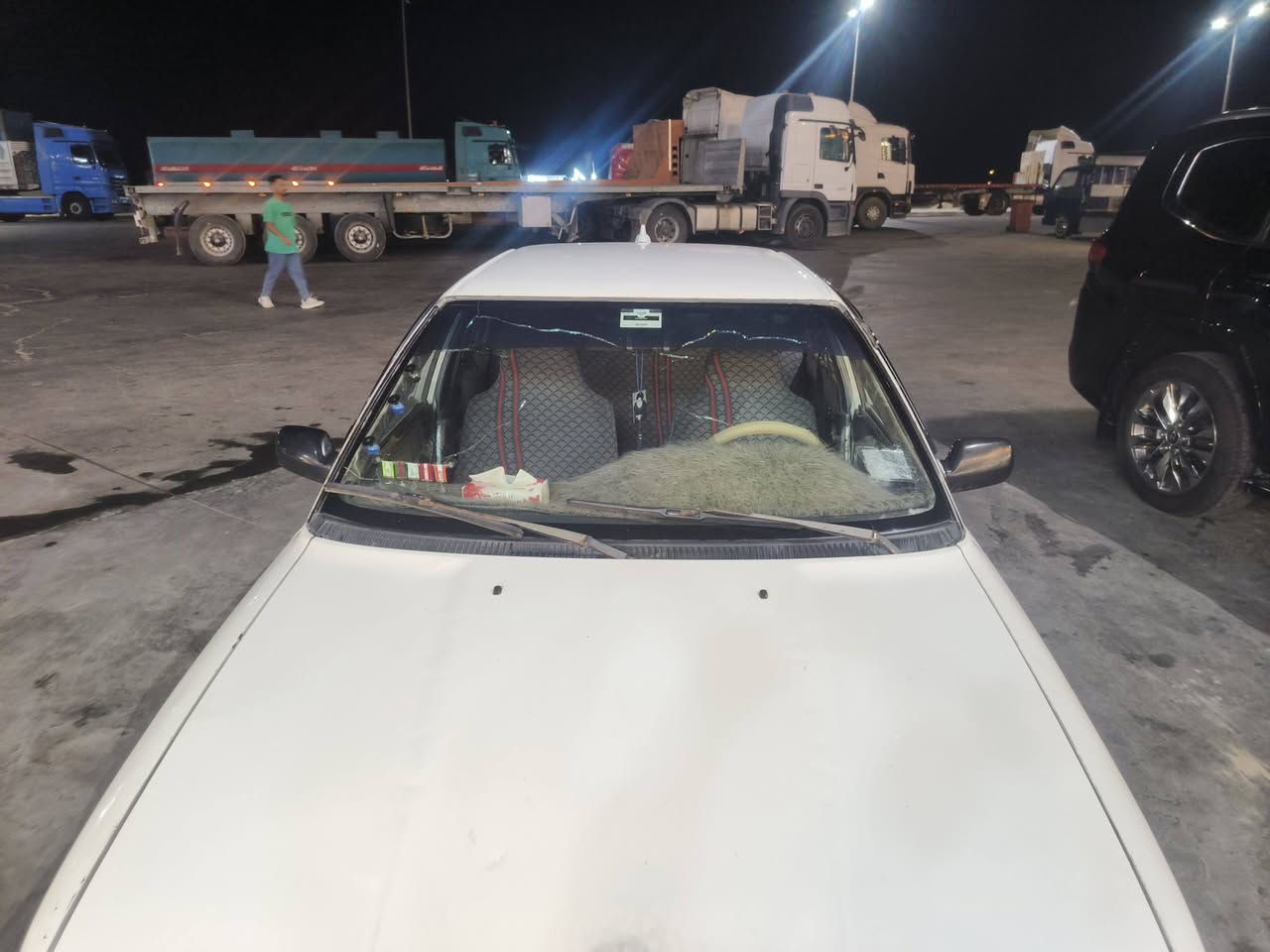 سلام عليكم ورحمة الله اخون كوله موديل ٩٠ رقم بغداد كير مكينه حديدية تخم تاير كهربائية كلها شغاله تبريدتدفىه دريمات فلنجات. دسكات. باتري. جديد عنوان بابل طريق سريع قرب مطعم انوار بابل السياحي سعر ٤٧ بيها مجال قليل اتصال رقم ***********
