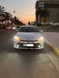 تويوتا كامري E plus  موديل 2025 وكالة عبد اللطيف  رقم بغداد  بيها pdr ...