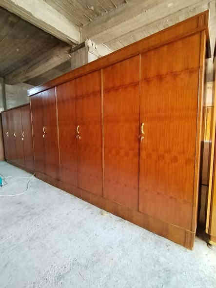 كنتور صاج عراقي 6 باب نضافه 100 ٪  
يوجد توصيل داخل تكريت والعلم وبيجي والدور الاتصال ع رقم او مراسله وتساب ‏‪***********‬‏
