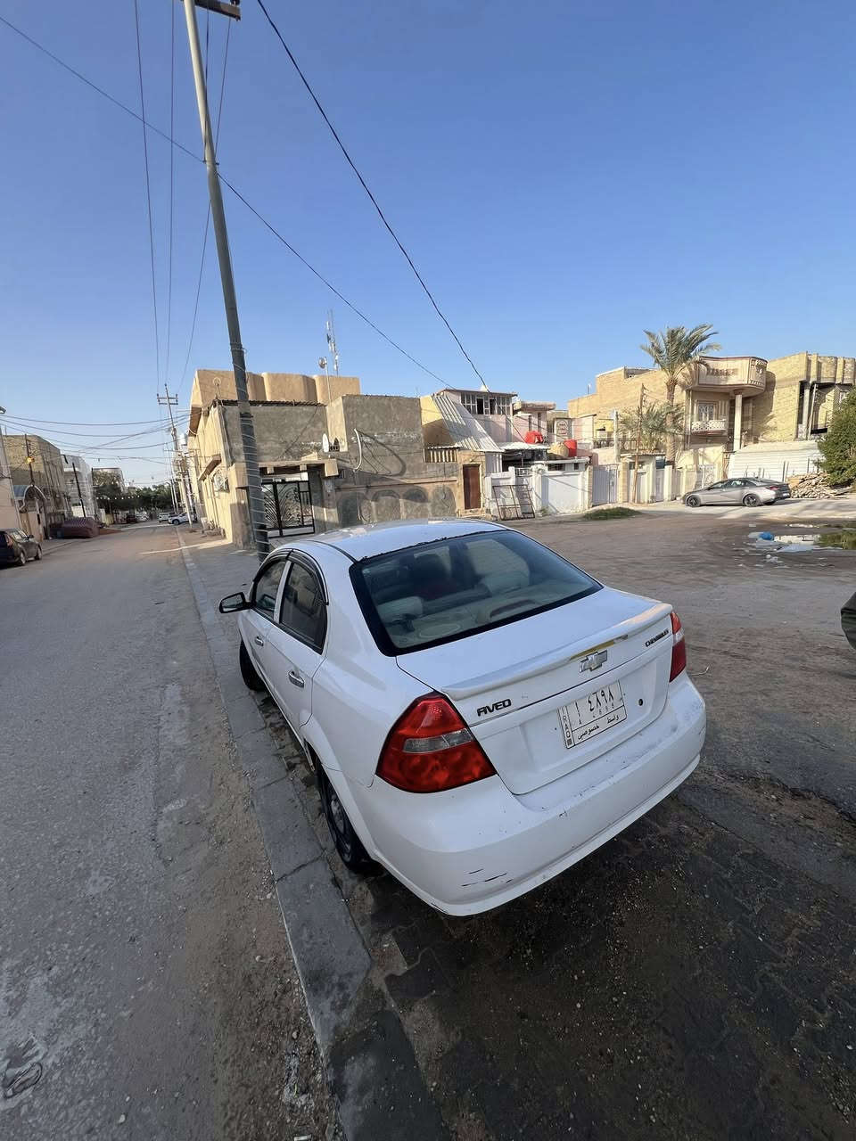 السلام عليكم افيو موديل 2007 مسكر بيها جاملغين وبنيد بدون شواصي سيارة حلوة ونضيفة مكينة جديدة مكانها النجف سعرها 58 وبيها مجال وتدللون للتواصل ***********
