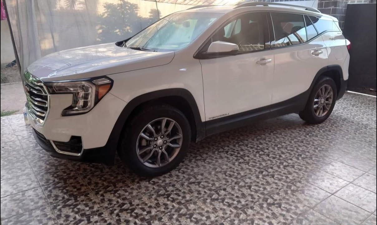 للبيع للبيع GMC TERRAIN SLT AWD مرقم بغداد فول عدا الفتحه
جمسي تيران 2024 slt AWD دفع رباعي 

حادث قطعه وحده صبغ (( صندوق )) فقط 

سونار مرفق بالمنشور 

السعرر :- 210$

للاستفسار ؛- *********** ,  ***********
