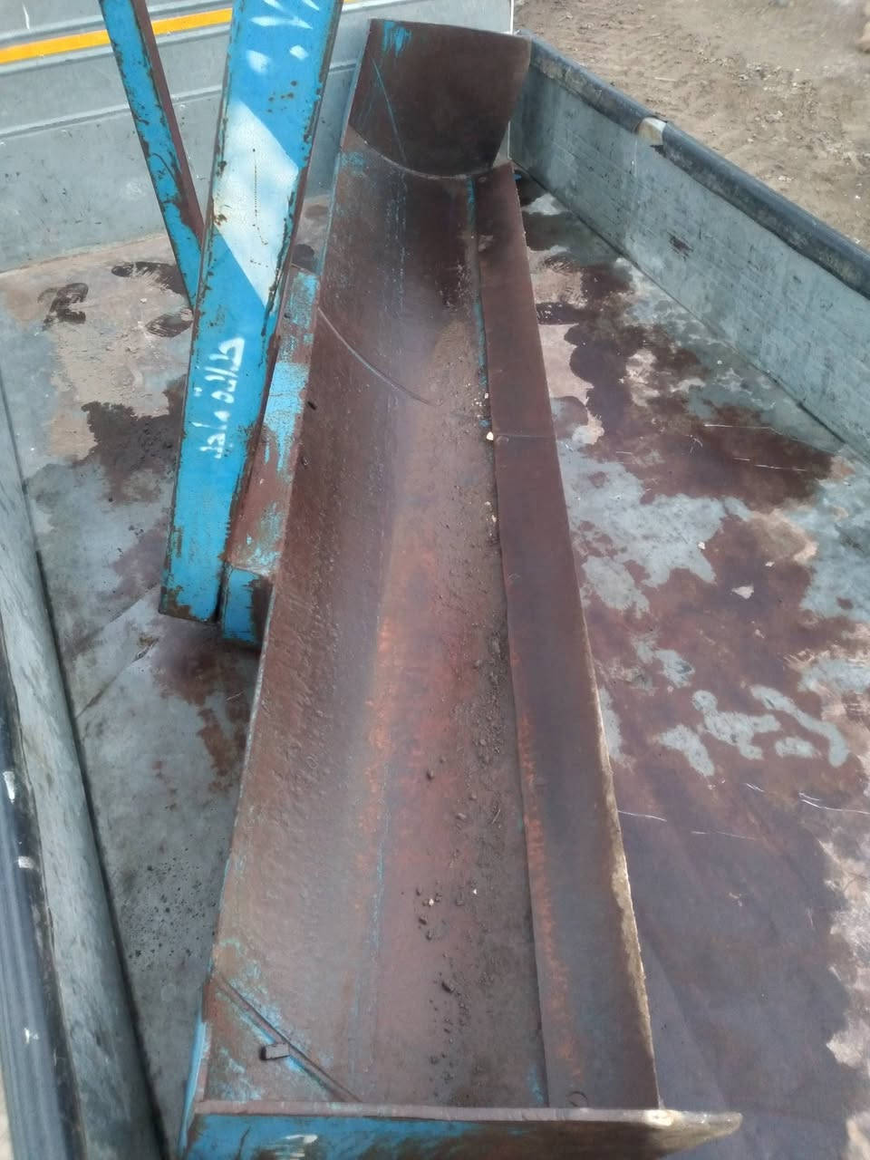 سلام عليكم معدلان لل بيع نضيف العرض مترين او ربع او اكثر جاهز لل عمل المكان بابل محاويل قريت البوعلوان اتصل على خط *********** ***********
