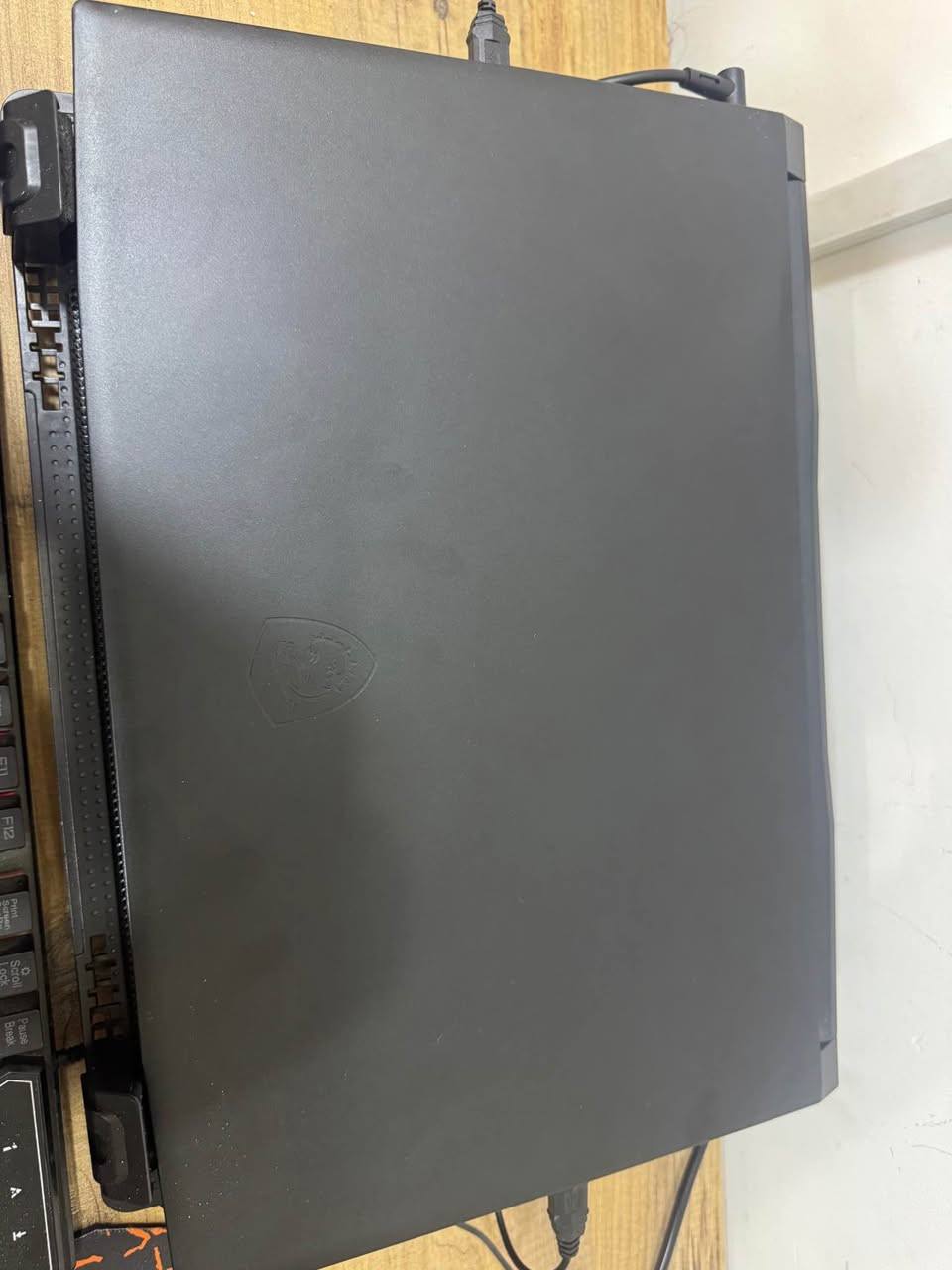 لابتوب (أجهزة MSI  المواصفات  هذا)
 جيل 11  7i
 • RTX 4050
 • RAM: 16GB
 • SSD: 512GB 
 • شاشة 144Hz
•جهاز قابل لتطور 
•دبل فان 
• نظام: Windows 11  
يددعم جميع العاب و برامج الكمبيوتر من تصاميم و برامج هندسية وإلكترونية 
جهاز نظيف جداا مستخدم شهرين ونص 
يأتي مع كيبورت خارجي Keyport light
وموس 💡light
سماعة محيطية 
كامل مع كل ملحقاته و بوكس ماله جهاز جديد 🆕
وتساب +964 750 554 9707 بغداد, العراق


**إذا كنت صاحب هذا الإعلان وتريد حذفه لأي سبب، رجاءا أرسل رسالة إلى الدعم الفني**