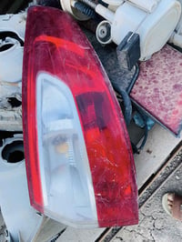 بك لايت اصلي رينو فلاونس وايضاً عينه كيجات  للبيع سعر ٣٥ 07730208712