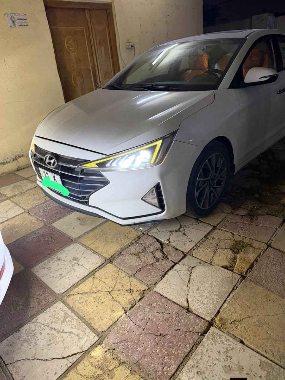 {السلام عليكم} 
 هونداي  النترا 2019  وارد خليجي فول  ماعدا البصمة.
*سياره ماشيه 75/الف حقيقي 
السيارة بيها باب صبغ موضح بالسونار المرفق مع الصور      
* محرك 2000    
* رقم بغداد/انكليزي
(( السعر138 ورقة ))
للاستفسار  مراسلة الحساب


**إذا كنت صاحب هذا الإعلان وتريد حذفه لأي سبب، رجاءا أرسل رسالة إلى الدعم الفني**