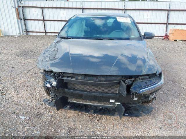 م ٢٥. وصله البصره للا ستلام  بيع   مستعجل ٩٠ $. سعر مشمول بالكمرك. ففط تصلح  وهذا حادثها   كما موصح بالصور تعمل وتسير محرك. 2000  حتى التبريد شغال. وهذا  تلفون.  ***********. سيف.  وات ساب. غير متواجد على فيس.
