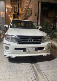 بسم  الله الرحمن الرحيم لاندكروز للبيع موديل 2012 محرك 8 سلندر GXR ولي...