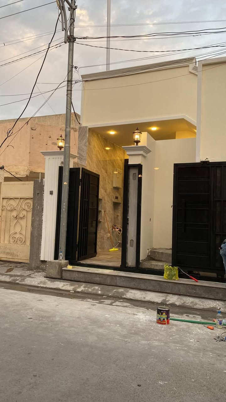 بيت للايجار خلف صيدليه المركزيه بيت بناء جديد جاهز للاستفسار الاتصال او
واتساب‏‪***********‬‏
