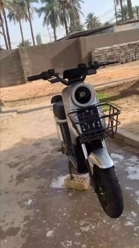 دراجه شحن R9 للبيع السعر 350 للاستفسار الاتصال ع الرقم07725225323