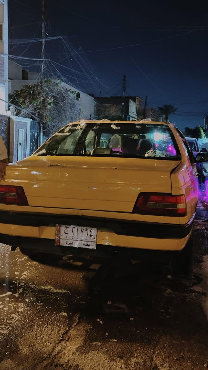 السلام عليكم بيجو موديل 2010 بس مصبوغه عام سياره نضيفه 20 وبيها مجال مكانها بغداد او خاص أو واتساب ***********
