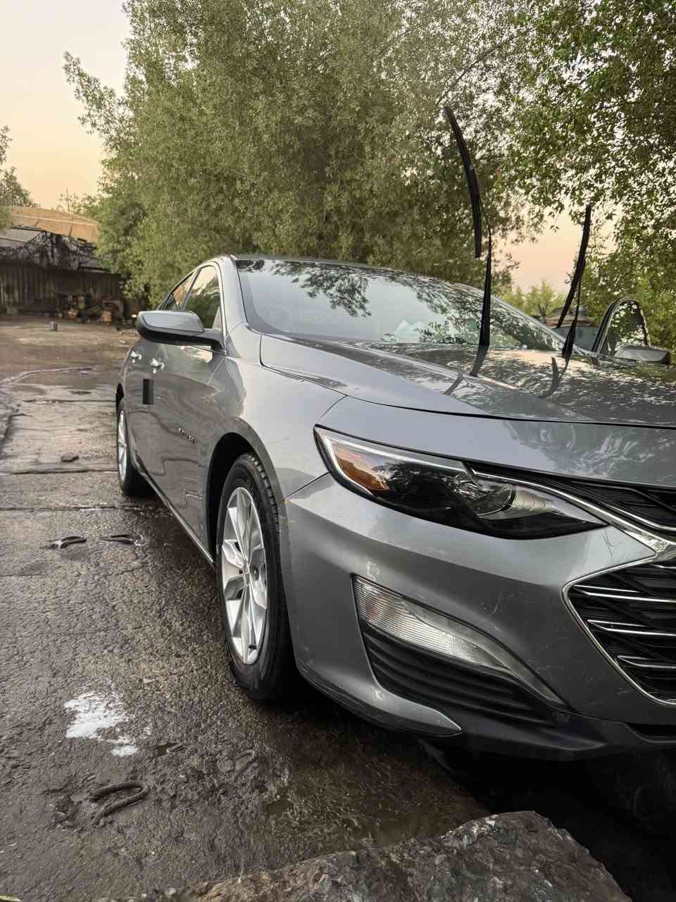 السلام عليكم
ماليبو موديل (2023) مواصفات (LT)

ماشيه 37000 كيلو متر مو ميل

مواصفات فول ماعده الفتحه تحديد مسار 

رادار امامي مانع تصادم مانع انزلاق 

كشنات تدفئه وكهرباء بصمة ابواب 

كامره خلفيه شاشه كاربلاي 

سعرها (113) وبيها مجال بسيط 

العنوان بغداد / شارع معارض الكريعات 
السياره وكاله بأسمي صاحبه موجود شوكت ماتريد يحولك 
رقم الواتساب :*********** 

رقم ثاني للأتصال : ***********
