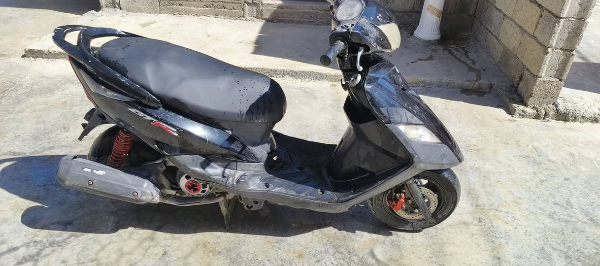 السلام عليكم دراجه ماكس ثلعب للبيع تشتغل وتطفه ماعرف شبيها ابيع كوم حديد تجي تحملها وتروح سعر قفل 250 مكاني بغداد المعامل الحسينيه ***********
