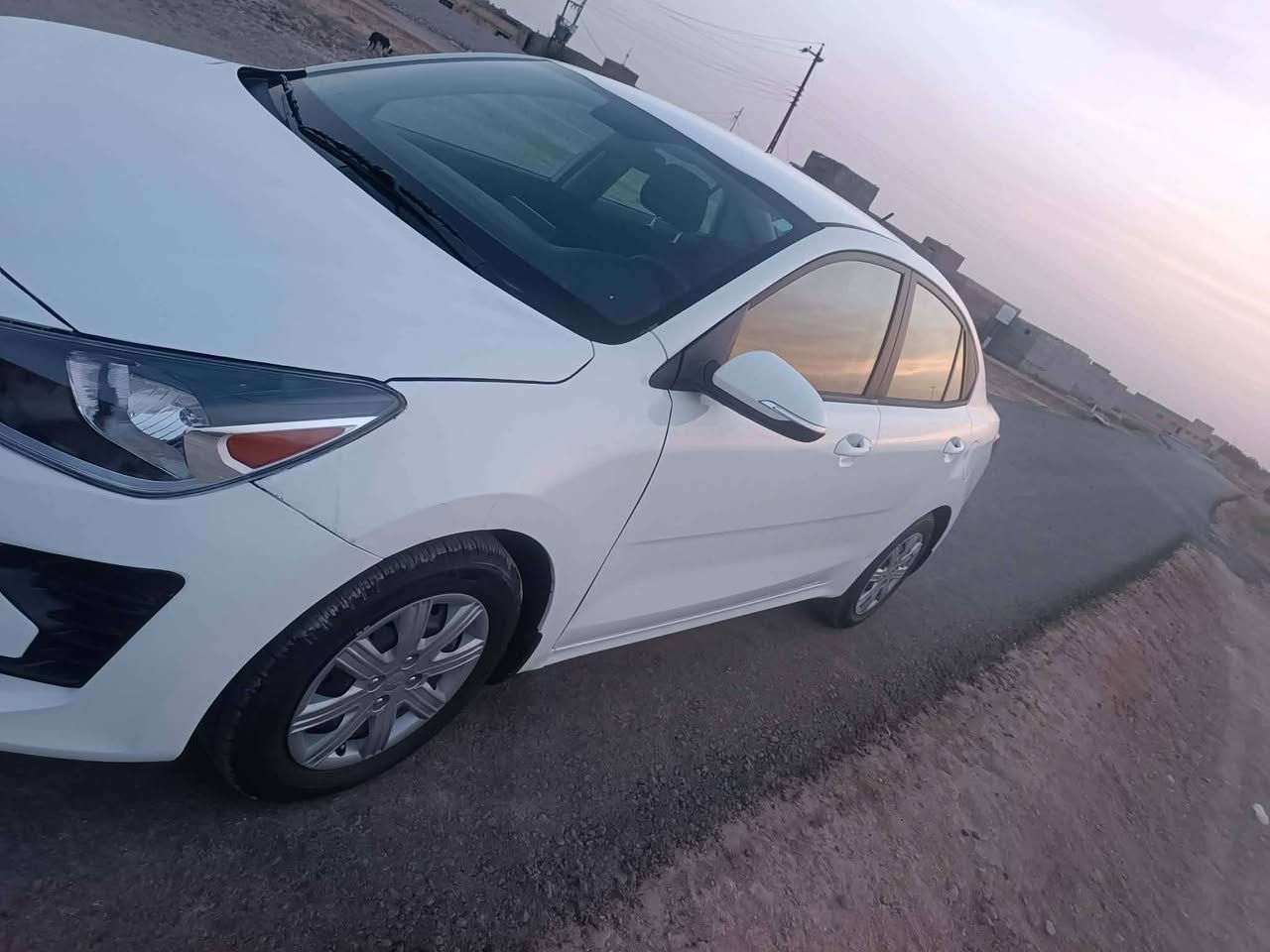 كيا ريو 2022 لون ابيض
مرقم مثنى معوقين 
حادثها بنيد وجاملغ بدون تبديل 
ماشية 50 الف ميل
جاهزة من كل شي 
السعر 112
***********
