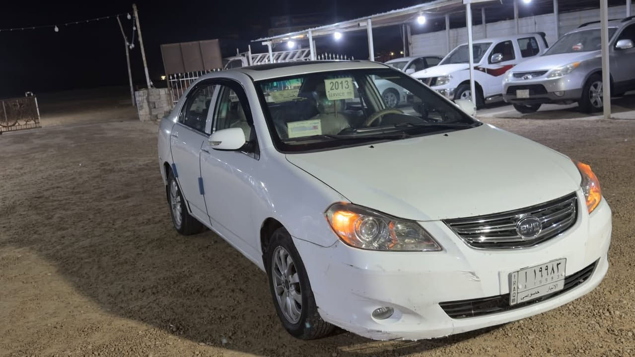 السلام عليكم
 بي واي دي موديل 2013 وارد خليجي حرة فول مواصفات كير اوتو 6 نمر 

السعر 65 وبيها مجال مكاني الرمادي 5 كيلو ممتواجد ع الفيس ***********
